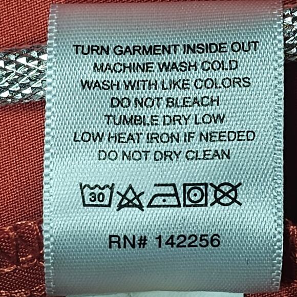 FIGS Leon Three-Pocket Scrub Top in Terracotta Men's Size L - Picture 6 of 9